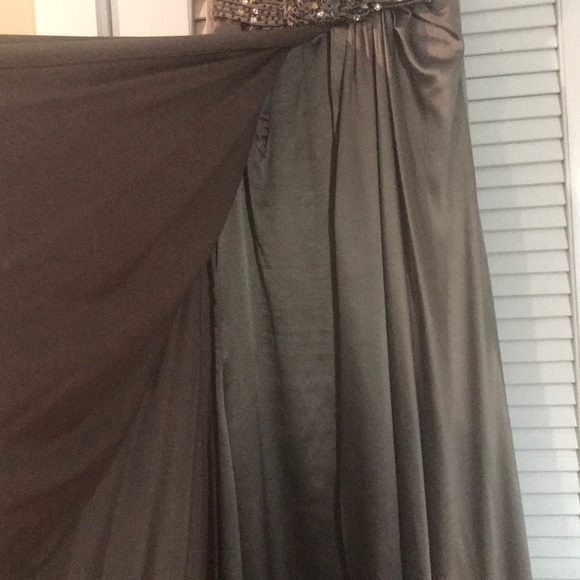 Coniefox Strapless Embellished Evening Gown - Picture 3 of 7